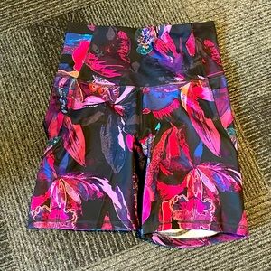 Women's biker shorts size medium